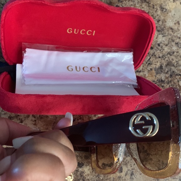 Gucci Glasses Pink, Orange, and Brown with Gucci symbols on left & right - Picture 5 of 8